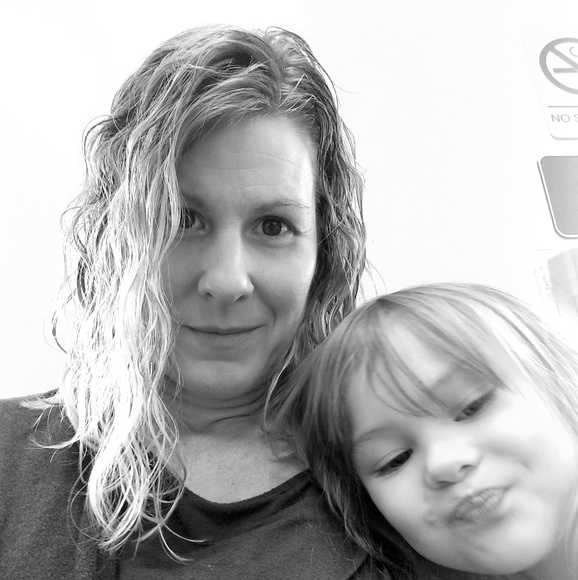 Meet your Posher, Tamara - Picture 2 of 6